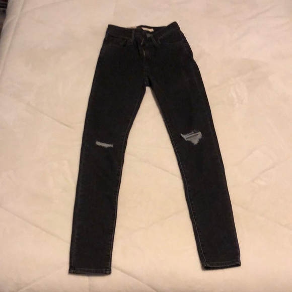 Levi’s Black Ripped Jeans - Picture 1 of 4